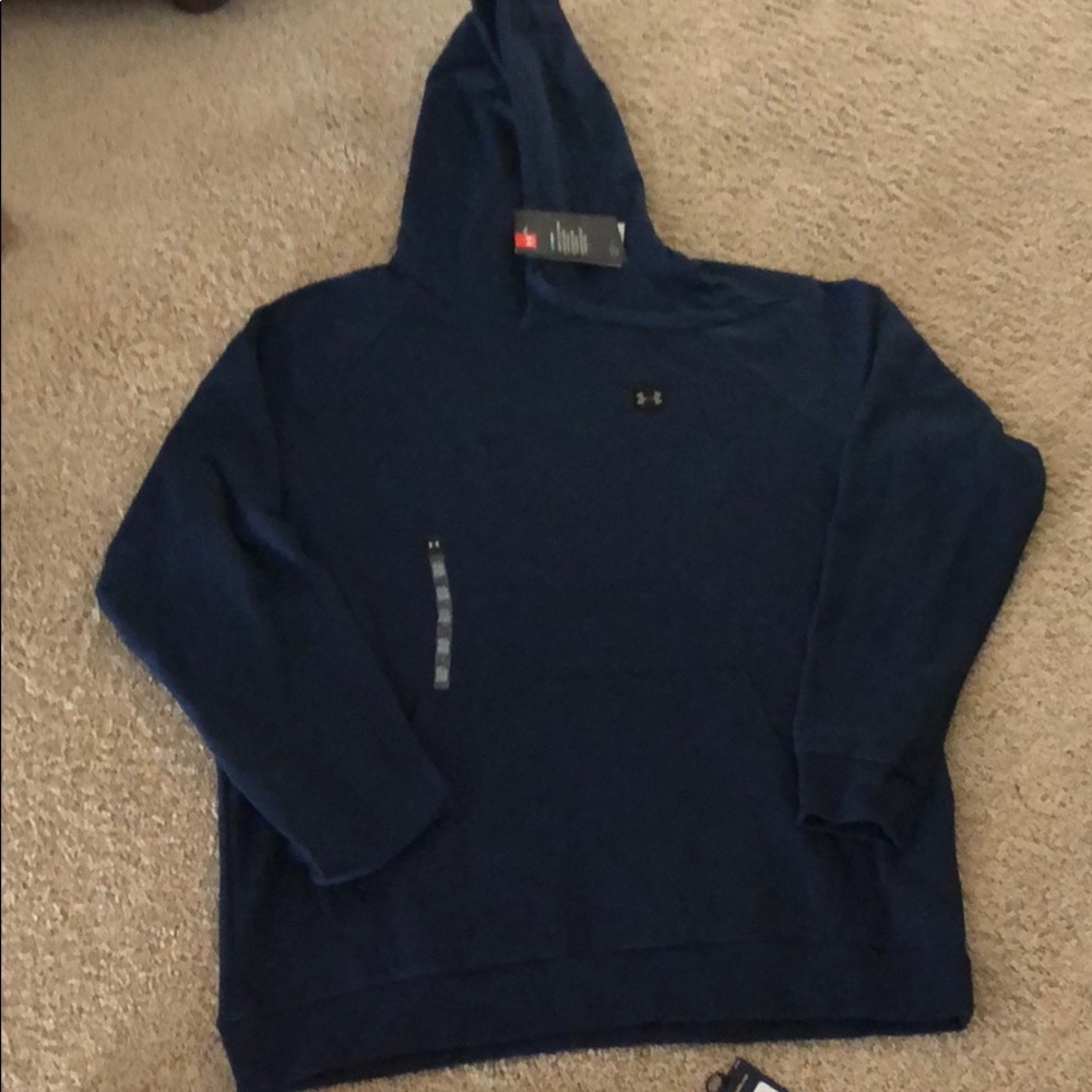 Under armor sweat shirt